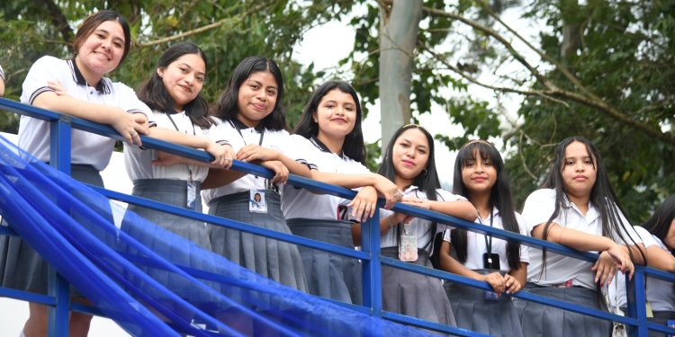 Inauguran moderno Instituto Nacional de Educación Diversificada en San Antonio Huista