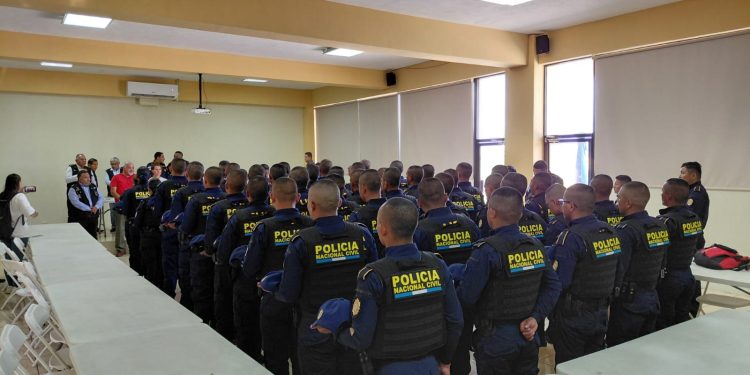 Nuevos agentes de PNC refuerzan seguridad ciudadana en Zacapa
