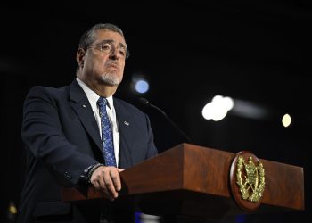 Presidente Arévalo destaca la dignidad y la justicia como legados de la Revolución de 1944