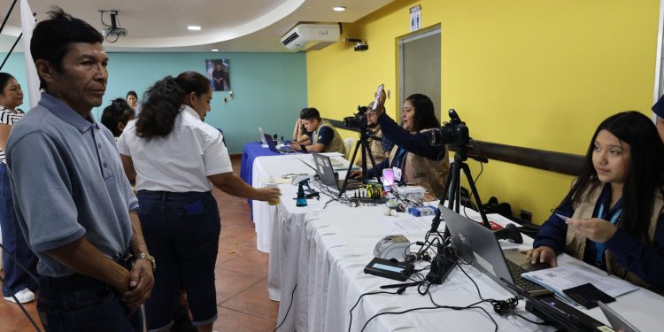 ExpoCAP 2025: Primer día de la jornada informativa, orientada a brindar apoyo y servicios esenciales en Escuintla