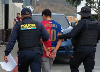 Capturado por el delito de homicidio de dos hombres. / Foto: PNC