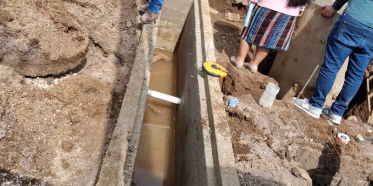 Supervisan proyecto de alcantarillado sanitario en Patzún, Chimaltenango
