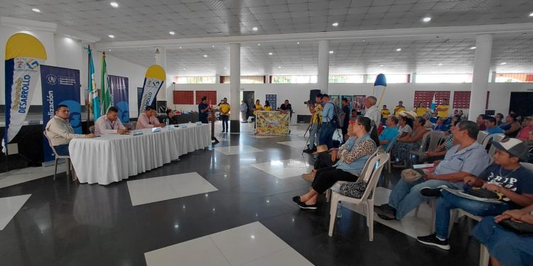 Avanza jornada móvil de servicios integrados en Gualán, Zacapa