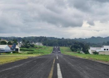 DGAC discute el Plan Maestro de Aeródromos con sectores clave de Cobán./Foto: DGAC..