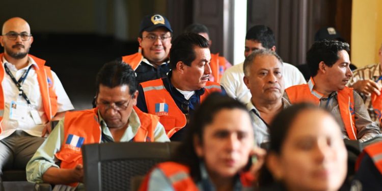 Acreditación oficial de nuevos integrantes de la Codred en Retalhuleu