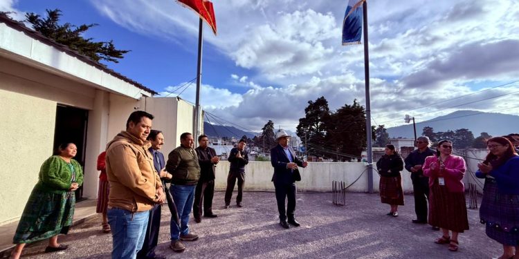 Totonicapán reafirma su identidad y orgullo en acto conmemorativo por el día Oxlajuj Iq’