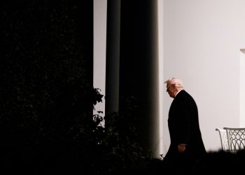 Trump asegura que los estadounidenses recibirán un bono de 2.000 dólares por los aranceles