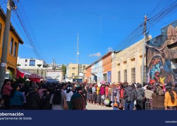 Trabajo coordinado permite entregar mil 336 raciones alimentarias en Sololá