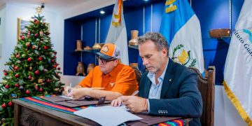 Convenio fortalece el desarrollo turístico de Sipacate