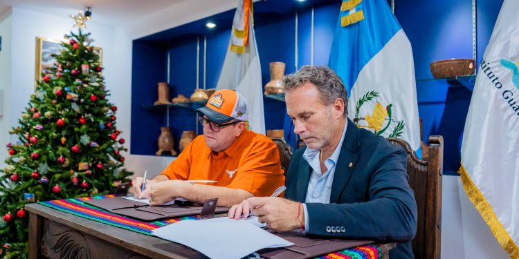 Convenio fortalece el desarrollo turístico de Sipacate