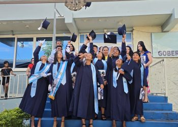 Reconocimiento al esfuerzo académico de los nuevos graduandos en Chiquimula