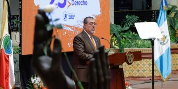 El presidente Bernardo Arévalo aseguró que el Estado dejó de excluir a las mujeres y ahora las incluye de manera activa.