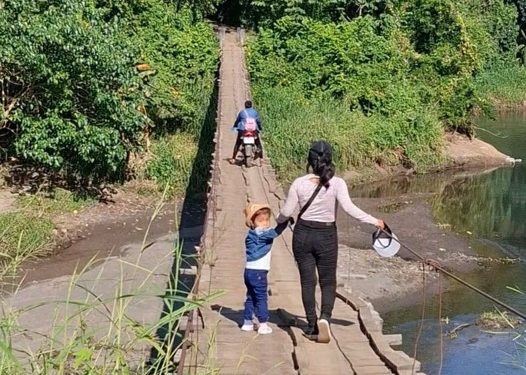 Avanzan gestiones para la construcción de puente que beneficiará a Andrés Villa Seca y Santa Cruz Muluá