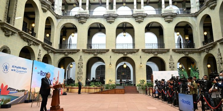 El presidente Bernardo Arévalo destacó la importacia de la aprobación del presupuesto 2026.