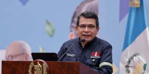 Miguel Ángel Díaz deja puesto de ministro del CIV./Foto: Byron de la Cruz.