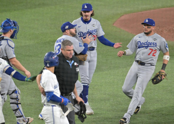 Dodgers remontan a Toronto y se coronan bicampeones de la Serie Mundial