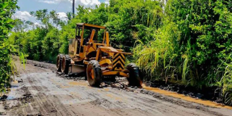 Caminos trabaja en la conectividad de Santa Cruz muluá, Retalhuleu./Foto: Caminos.