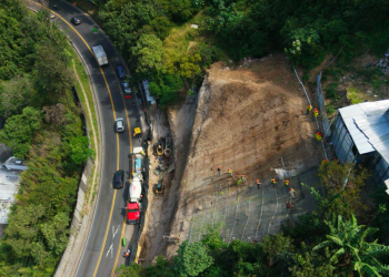 Avanzan los trabajos de estabilización del talud en la avenida Hincapié./Foto: CIV.