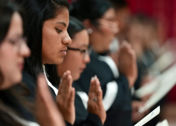 Escuela Nacional de Enfermería gradúa a 102 nuevos profesionales. (Foto: MSPAS)