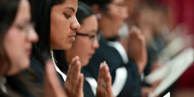 Escuela Nacional de Enfermería gradúa a 102 nuevos profesionales. (Foto: MSPAS)