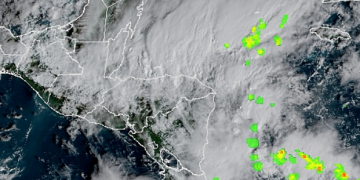 Conred recomienda tomar precauciones ante fuertes vientos./Foto: NOAA.