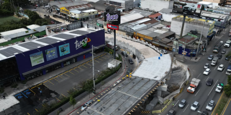 Trabajos en el paso a desnivel requerirá un nuevo cierre parcial en la calzada Roosevelt./Foto: FSS.