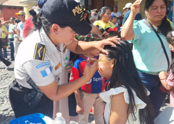 PNC mantiene presencial en el Festival de las Flores./Foto: PNC.