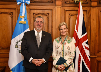 Presidente Arévalo se reúne con la duquesa de Edimburgo./Foto: Embajada Británica.