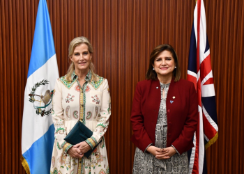 Vicepresidenta Karin Herrera y la duquesa de Edimburgo./Foto: Embajada Británica.