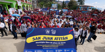 Desde la iniciativa intersectorial Mano a Mano se declaró al municipio de San Juan Atitán libre de pisos de tierra. (Foto: Gilbert García)
