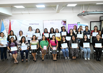 Mintrab cierra diplomado sobre lactancia materna en el lugar de trabajo. (Foto: Byron de la Cruz)