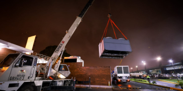 Instalan cuarta y última torre de enfriamiento en el Aeropuerto La Aurora./Foto: DGAC.