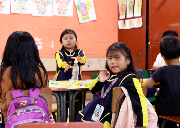 El ciclo escolar en el sector público finalizó este 18 de noviembre y la escuela de la Aldea Buenavista logró ejecutar programas de apoyo. (Foto: Analí Camey)