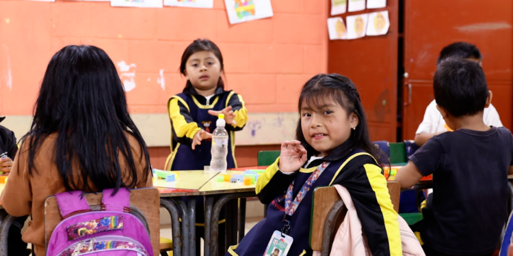 El ciclo escolar en el sector público finalizó este 18 de noviembre y la escuela de la Aldea Buenavista logró ejecutar programas de apoyo. (Foto: Analí Camey)
