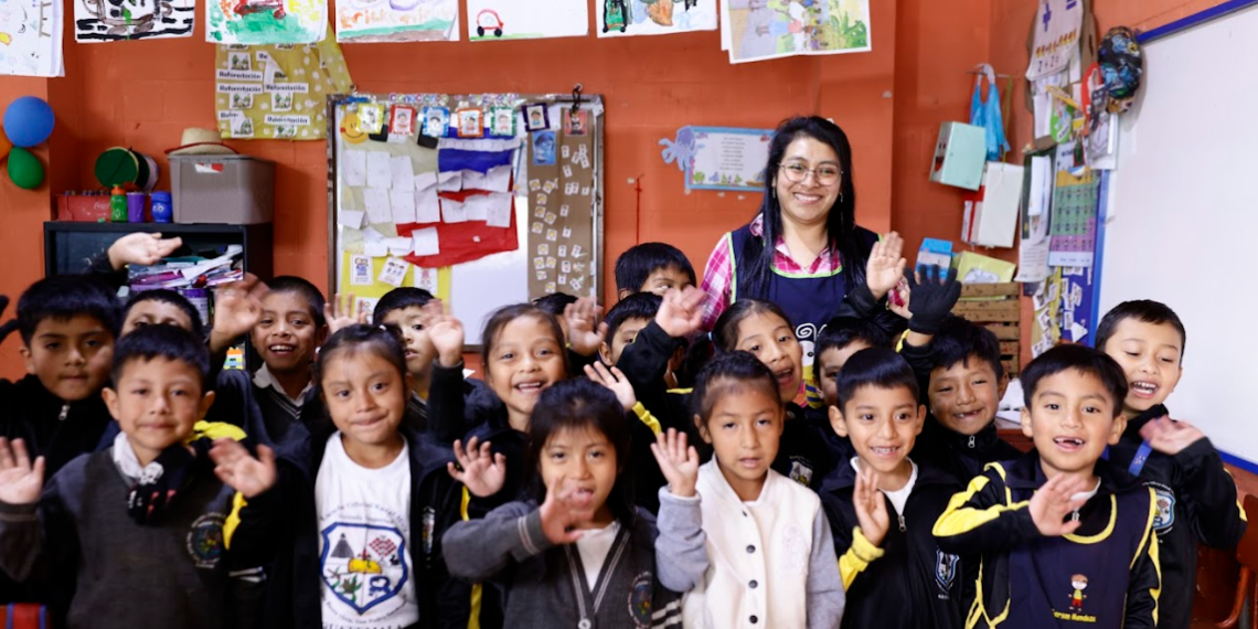Maestras cierran el ciclo escolar 2025 con importantes avances en el aprendizaje de sus alumnos. (Foto: Analí Camey)