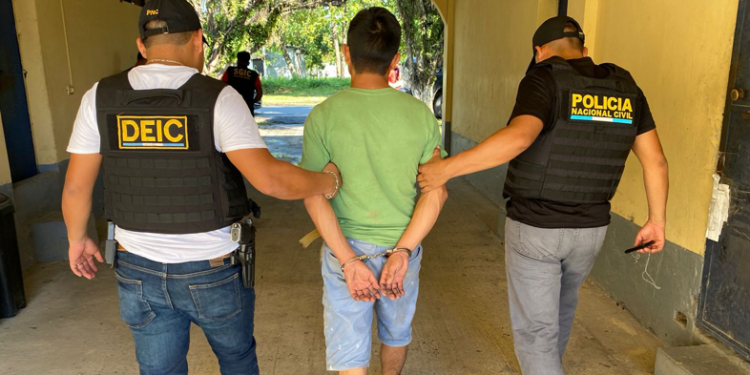 Capturan a presuntos responsables de crimen a familiares de diputado. (Foto: PNC)