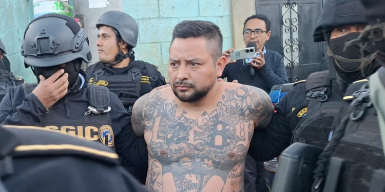 Ever Jonathan Sinay Dionicio, de 42 años, alias "Cartoon. / Foto: PNC.