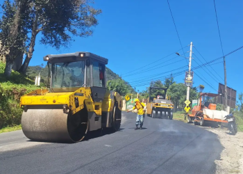 Covial inicia trabajos de rehabilitación en la ruta que conecta la ciudad capital y el municipio de San Pedro Sacatepéquez. (Foto: Covial)