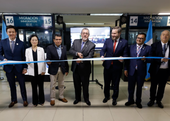 Presidente inaugura módulos de control migratorio./Foto: Álex Jacinto.