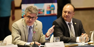 Ministro de Salud, Joaquín Barnoya participó en el IX Congreso de Comisiones de Salud de los Parlamentos de América. (Foto: MSPAS)