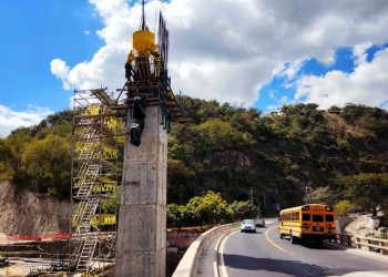 Puente corozal avanza con la fundición de sus pilotes./Foto: DGC.