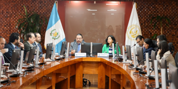 Congreso recibe propuesta para modernizar contrataciones públicas