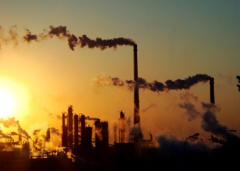 La ONU advierte de que la meta de aumento de 1.5 grados no solo no se cumplirá, sino que las emisiones de gases de efecto invernadero van en aumento.