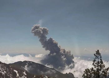 Erupción del volcán de Colima, México, uno de los volcanes en los que se probó el nuevo método de predicción de erupciones.