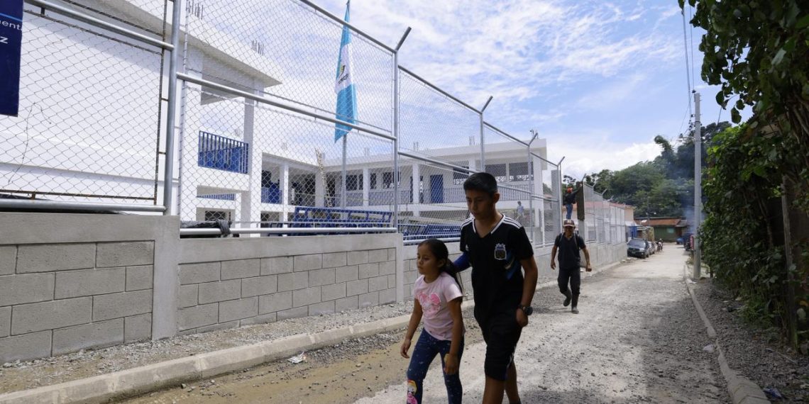 La nueva escuela de la aldea Chicobán, Tucurú, Alta Verapaz, beneficiará a más de 300 estudiantes cada año.