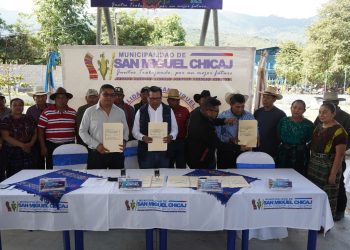 Firma de proyectos permitirá llevar desarrollo a San Miguel Chicaj, Baja Verapaz