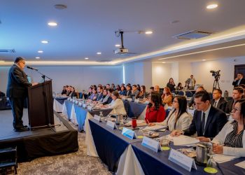 Realizan seminario para encargados de secciones consulares de Guatemala en el exterior