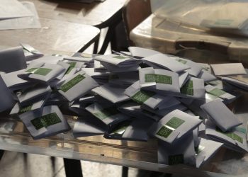 La izquierdista Jeannette Jara y el ultraderechista José Antonio Kast competirán por la Presidencia de Chile en una segunda vuelta el 14 de diciembre. / Foto: Servicio Electoral de Chile.