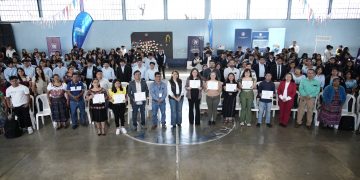Becas por Nuestro Futuro ha aprobado 106 becas a guatemaltecos