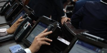 Mayoría en el Congreso vota a favor de aceptar el veto presidencial. / Foto: Congreso de la República.